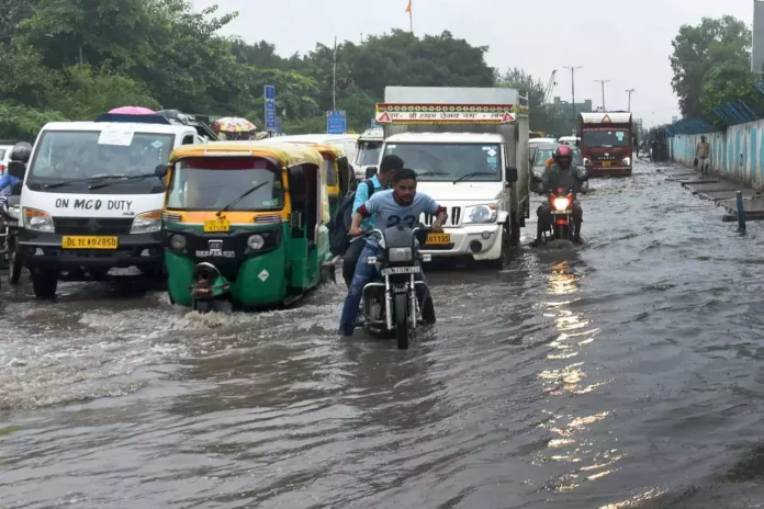 Delhi Drenched By Heavy Rain; Police Issues Advisory On Traffic Diversions