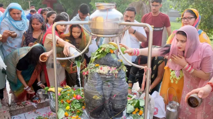 Devotees Flock To Shiva Temples Across India On Final Shravan Monday