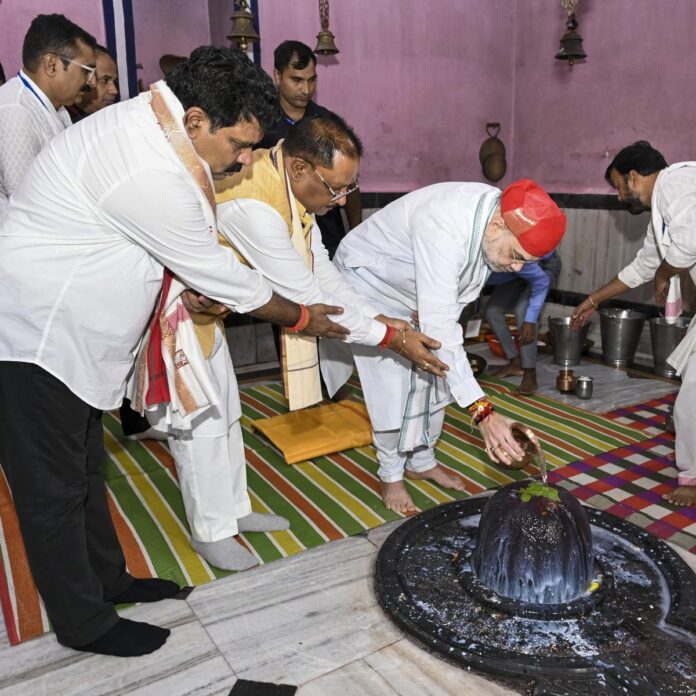 Amit Shah Visits Mahaprabhu Vallabhacharya Ashram In Raipur