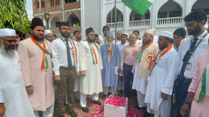 Independence Day: India's First Sunni Seminary Celebrates Spirit Of Freedom; Maulana Khalid Rashid Participates