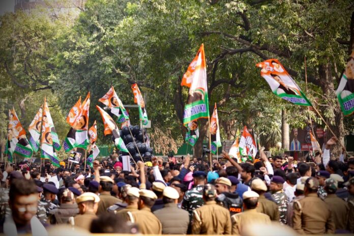 MP Congress Stages Protest Against State Govt Over Several Issues, Including Inflation, Unemployment