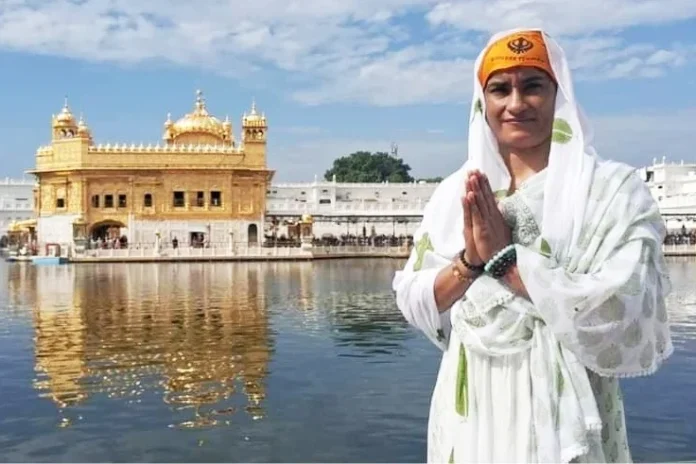 Vinesh Phogat Visits Golden Temple, Prays To Waheguru To Give Her 