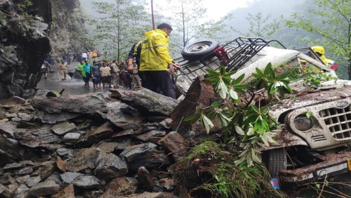 Death toll in Sonprayag landslide increases to five; three injured