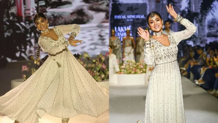 Shriya Saran performs Kathak for designer Payal Singhal at Lakme Fashion Week 2024