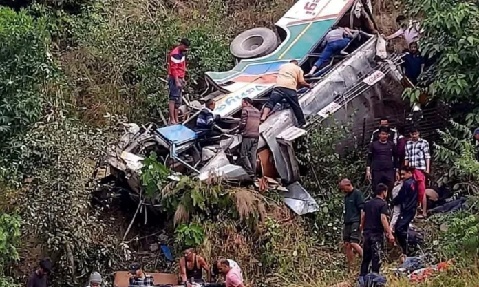 23 dead as bus falls into gorge in Uttarakhand's Almora