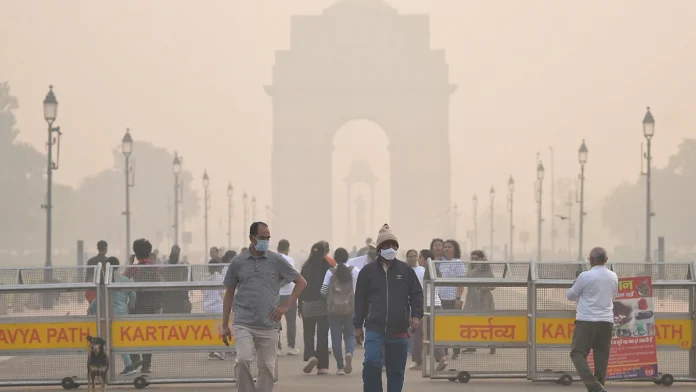 Delhi Pollution: CAQM Reviews GRAP Implementation Amid Rising Air Quality Concerns