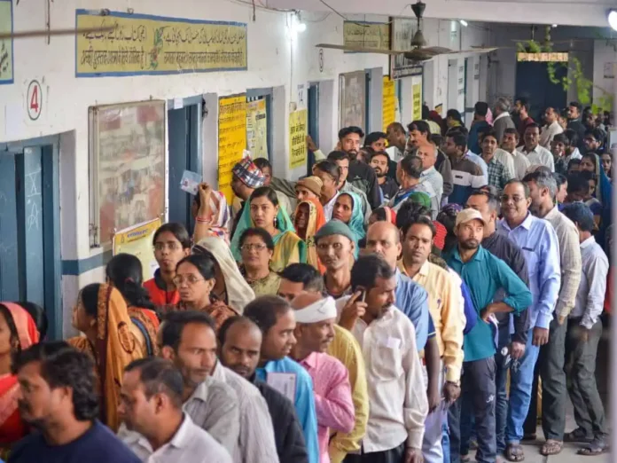 Maharashtra Assembly Polls Conclude With 58.22 Pc Voter Turnout Till 5 Pm; Gadchiroli Records Highest At 69.63 Pc