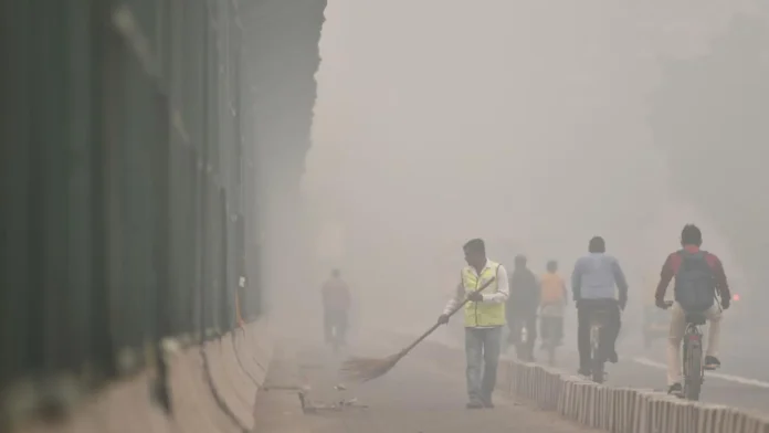 No Relief From Pollution, Delhi Air Remains 'Very Poor'