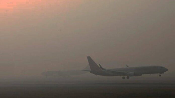 Pakistan: Smog Disrupts Flight Operations In Punjab