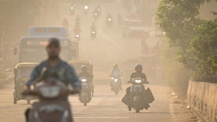 Toxic air in Delhi: Experts call for ending fossil fuel reliance; prioritise clean energy