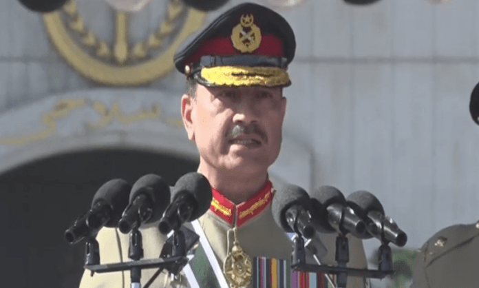 Pak Army chief urges to restrict freedom of speech