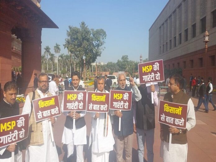 Congress MPs Protest In Parliament Premises; Demands Implementation Of Legal Guarantee Of MSP