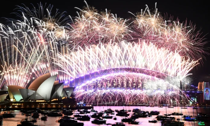 Thousands Gather At Sydney Opera House For New Year’s Fireworks