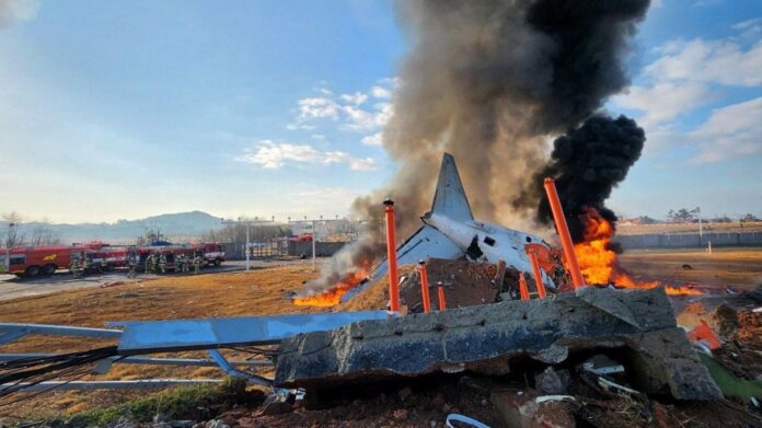 28 Dead in South Korean Plane Crash at Musan International Airport; Rescue Operations Underway