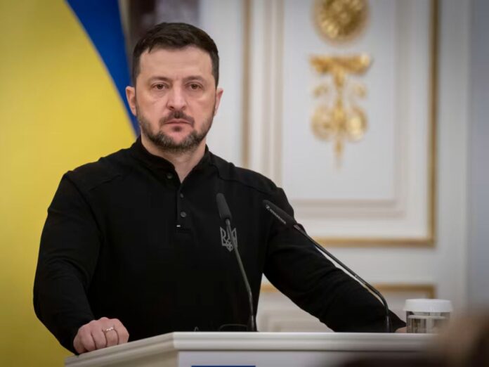 Zelenskyy Rejects Lower Draft Age, Stresses Unity and Training to End War