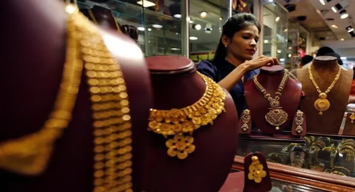 Indian Gold Jewellery Industry Set For 14-18% Growth In FY2025 Despite Margin Pressures