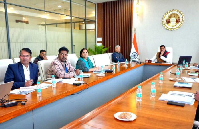 CM Mohan Yadav Chairs Meeting To Enhance Implementation Of FRA And PESA Act In Madhya Pradesh