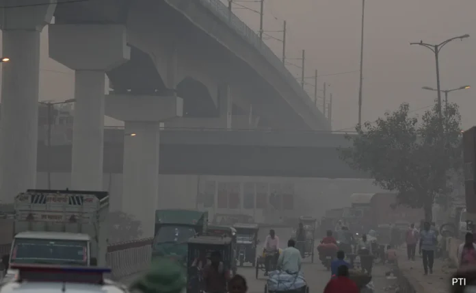 Cold Wave Grips Delhi, Air Quality Deteriorates To Hazardous Levels