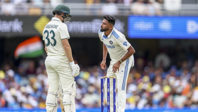 Bail-Switching Antics Add Drama to the Final Day of India vs Australia Test at MCG