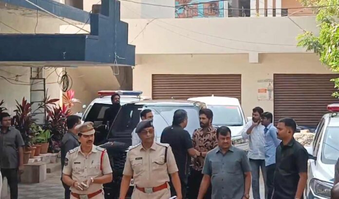 Allu Arjun Visits Chikkadpally Police Station As Part Of Court Mandated Bail Conditions In Sandhya Theatre Stampede Case