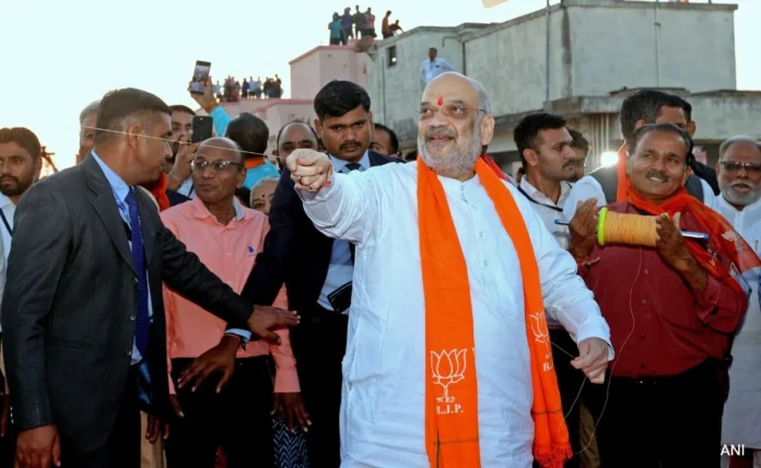 Amit Shah Celebrates Makar Sankranti With Gujarat CM, Flies Kite In Ahmedabad