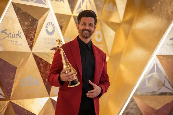 Hrithik Roshan Honored With Global Achievement Award At Joy Awards 2025