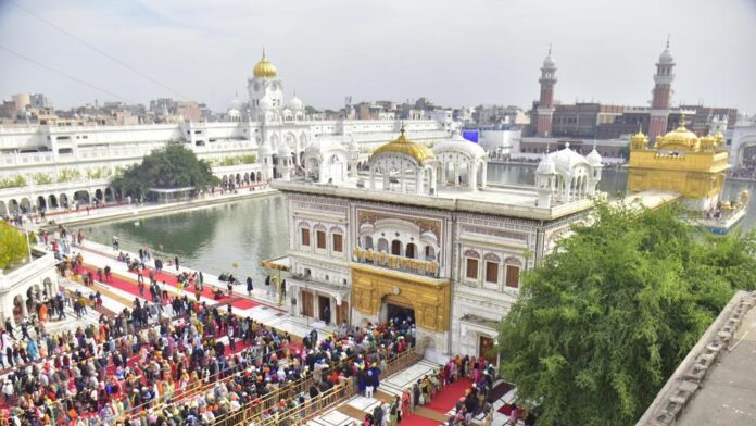 Punjab Devotees Flock To Golden Temple For Makar Sankranti Prayers