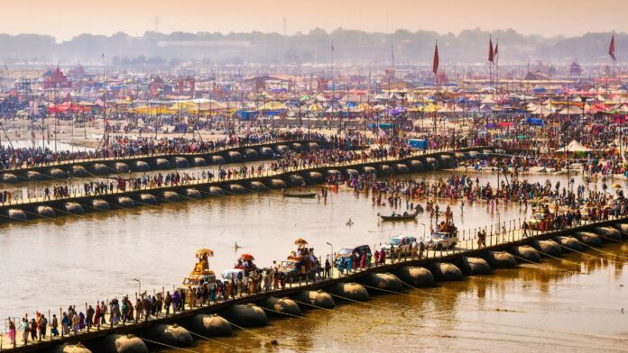 Special Ganga Aarti By Women In Prayagraj Marks Preparations For Mahakumbh 2025