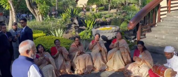 PM Modi Receives Warm Welcome In Mauritius With Traditional Geet Gawai Performance