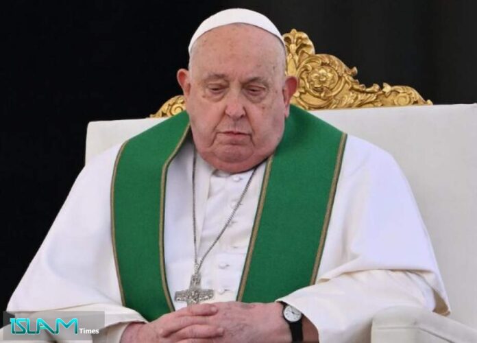 Pope Francis Shares First Photo Since Hospitalization, Thanks Supporters