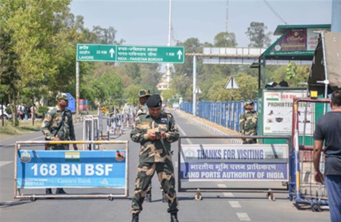 Maharashtra CM Orders Crackdown On Overstaying Pakistani Nationals Following Visa Suspension