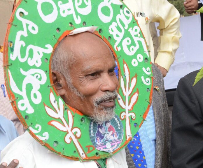 Leaders Mourn The Loss Of Environmental Crusader ‘Vanajeevi’ Ramaiah, Remember His Green Legacy