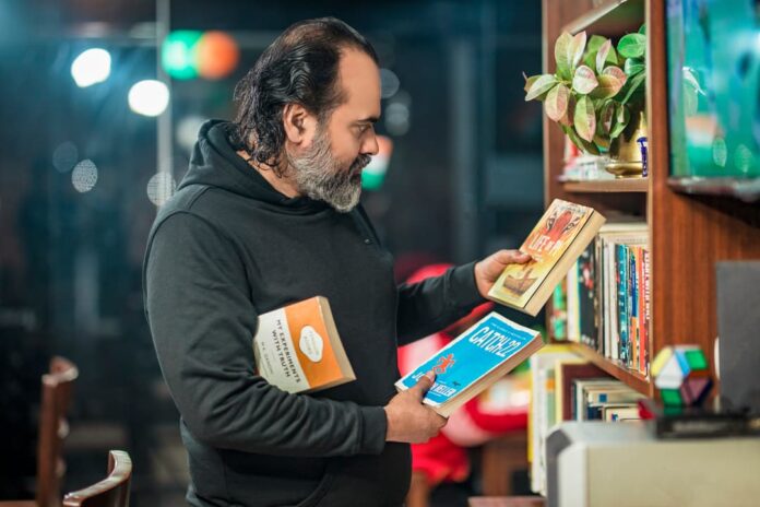 Acharya Prashant Warns Of Climate Emergency, Highlights Operation 2030 Goals At Book Launch