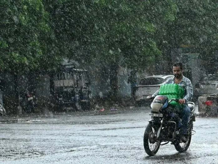 Southwest Monsoon Advances; IMD Warns Of Heatwave In North India, Rain Likely In Delhi By May 22
