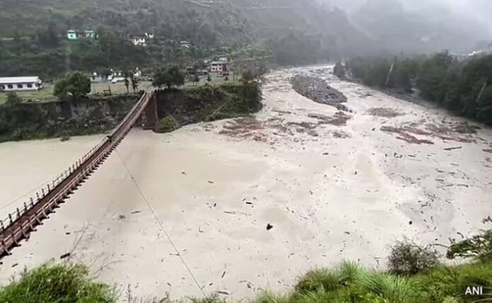 Heavy Rains Trigger Landslides, Roadblocks In Himachal Pradesh; Shimla-Sunni-Karsog Highway Severely Hit