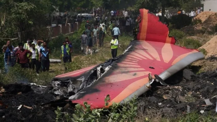 Indian Pilots’ Federation Issues Legal Notice To Reuters, WSJ Over 'Speculative' AI-171 Crash Reports