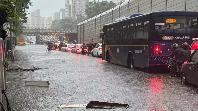 Mumbai Reels Under Heavy Rains: Widespread Waterlogging And Travel Disruptions Reported