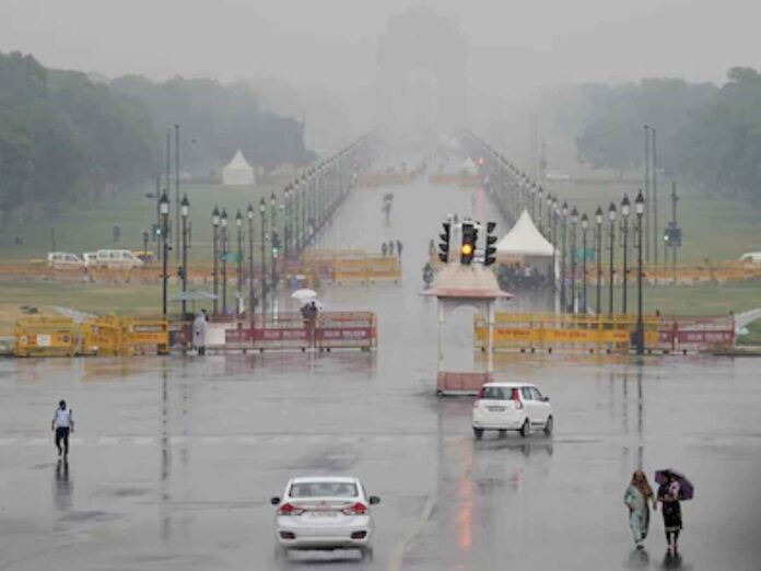 Heavy Rain Lashes Delhi, Triggering Waterlogging and Traffic Chaos, IMD Issues Red Alert