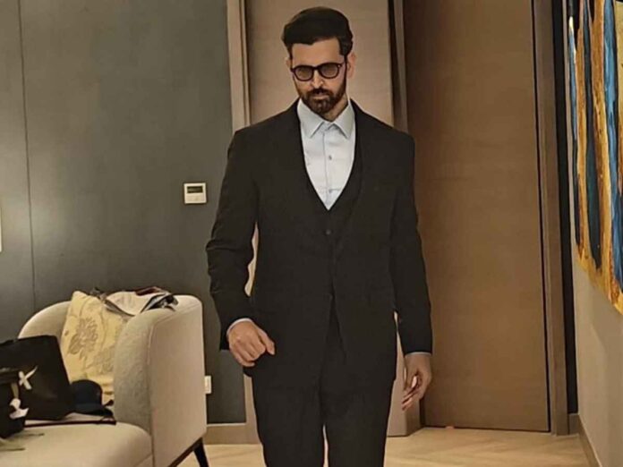 ‘Greek God’: Hrithik Roshan Latest Look Breaks The Internet