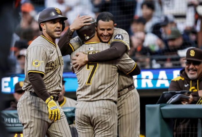 Padres Defeat Giants 5-1, Continue To Keep Pace In NL West