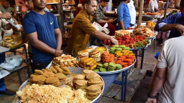 Karnataka minister Says That Restaurants Use Dangerous Colouring Chemical On Food