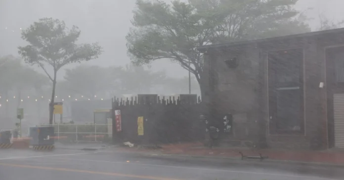 Vietnam Braces for Typhoon Kajiki: Thousands Evacuated, Airports Shut Down Ahead of Landfall