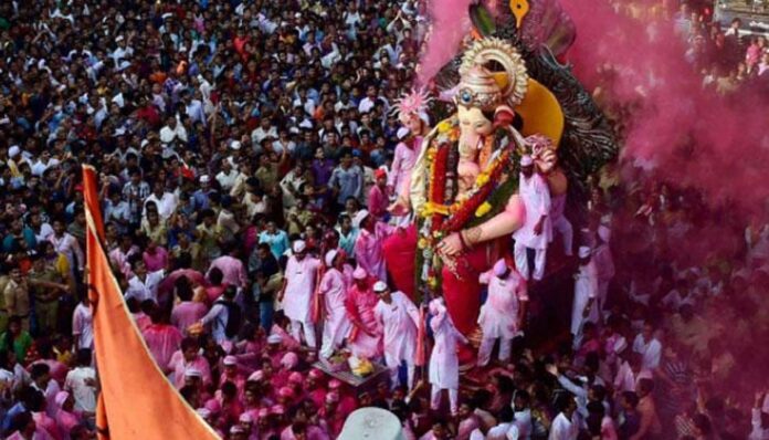 A Devotee's Guide To Mumbai's Iconic Ganesh Chaturthi Pandals 2025