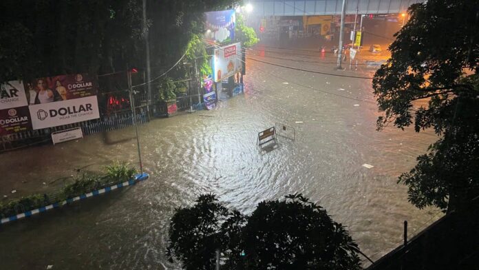 Kolkata Flooded Amid Durga Puja Festivities; 4 Dead After Overnight Rains