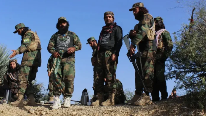 Dozens Killed in Cross-Border Clashes Between Pakistan Army and Afghan Taliban Fighters