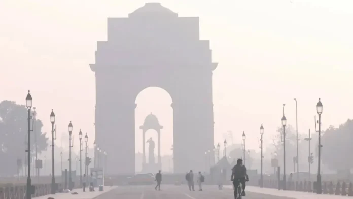 Post-Diwali Smog Chokes Delhi: Air Quality Plunges to 'Very Poor,' Residents Face Respiratory Distress