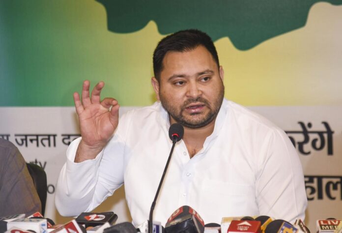 Tejashwi Yadav Vows to Scrap Central Waqf Act if INDIA Bloc Wins Bihar Polls, BJP Cries Foul