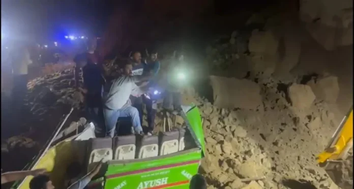 Himachal Pradesh Landslide Tragedy: 15 Killed After Boulders Crush Bus In Bilaspur District