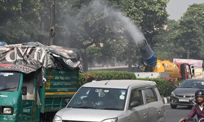 Delhi Bans Entry Of Older Polluting Trucks From Nov 1 As Air Quality Worsens