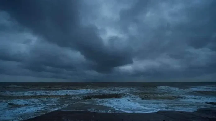 Bay Of Bengal Low-Pressure System Poised To Intensify, May Become Cyclone 'Senyar'